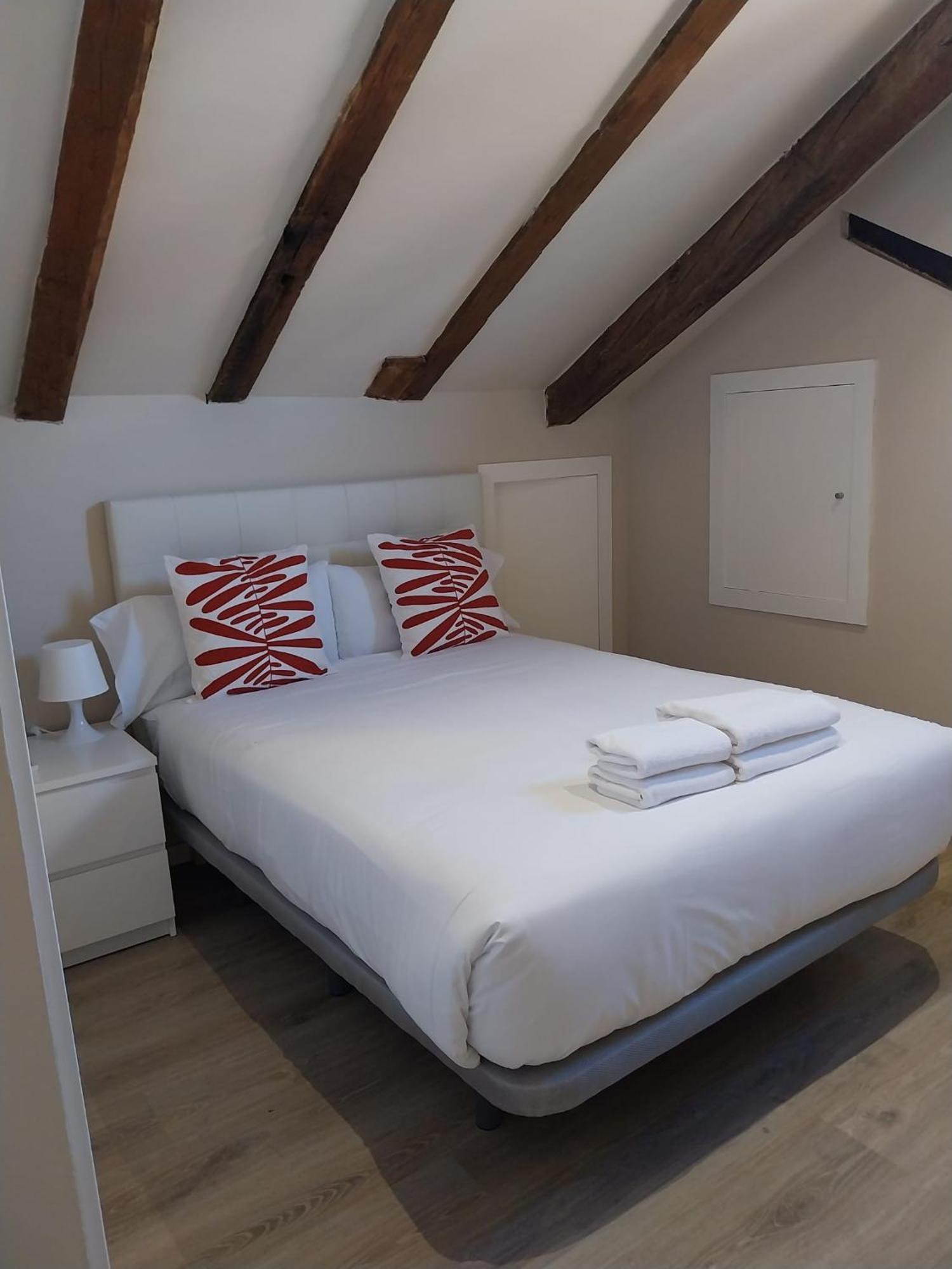 La Casona Del Asno Apartment Alcala de Henares Bagian luar foto
